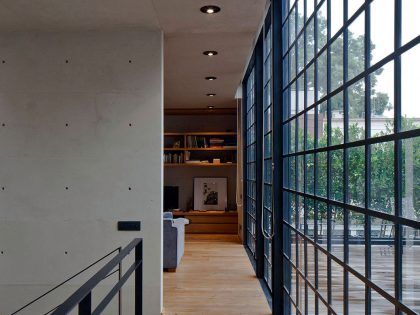 A Warm Contemporary Home for a Music Producer and Artist in Mexico City by CCA Centro de Colaboración Arquitectónica (14)