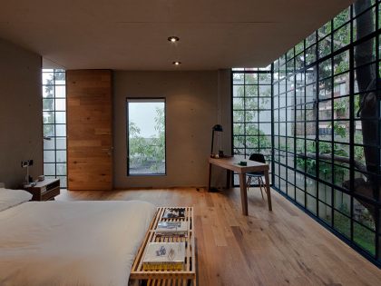 A Warm Contemporary Home for a Music Producer and Artist in Mexico City by CCA Centro de Colaboración Arquitectónica (16)