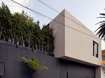 A Warm Contemporary Home for a Music Producer and Artist in Mexico City by CCA Centro de Colaboración Arquitectónica (2)