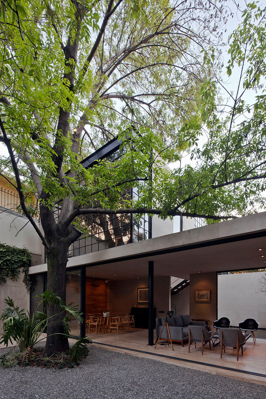A Warm Contemporary Home for a Music Producer and Artist in Mexico City by CCA Centro de Colaboración Arquitectónica (7)