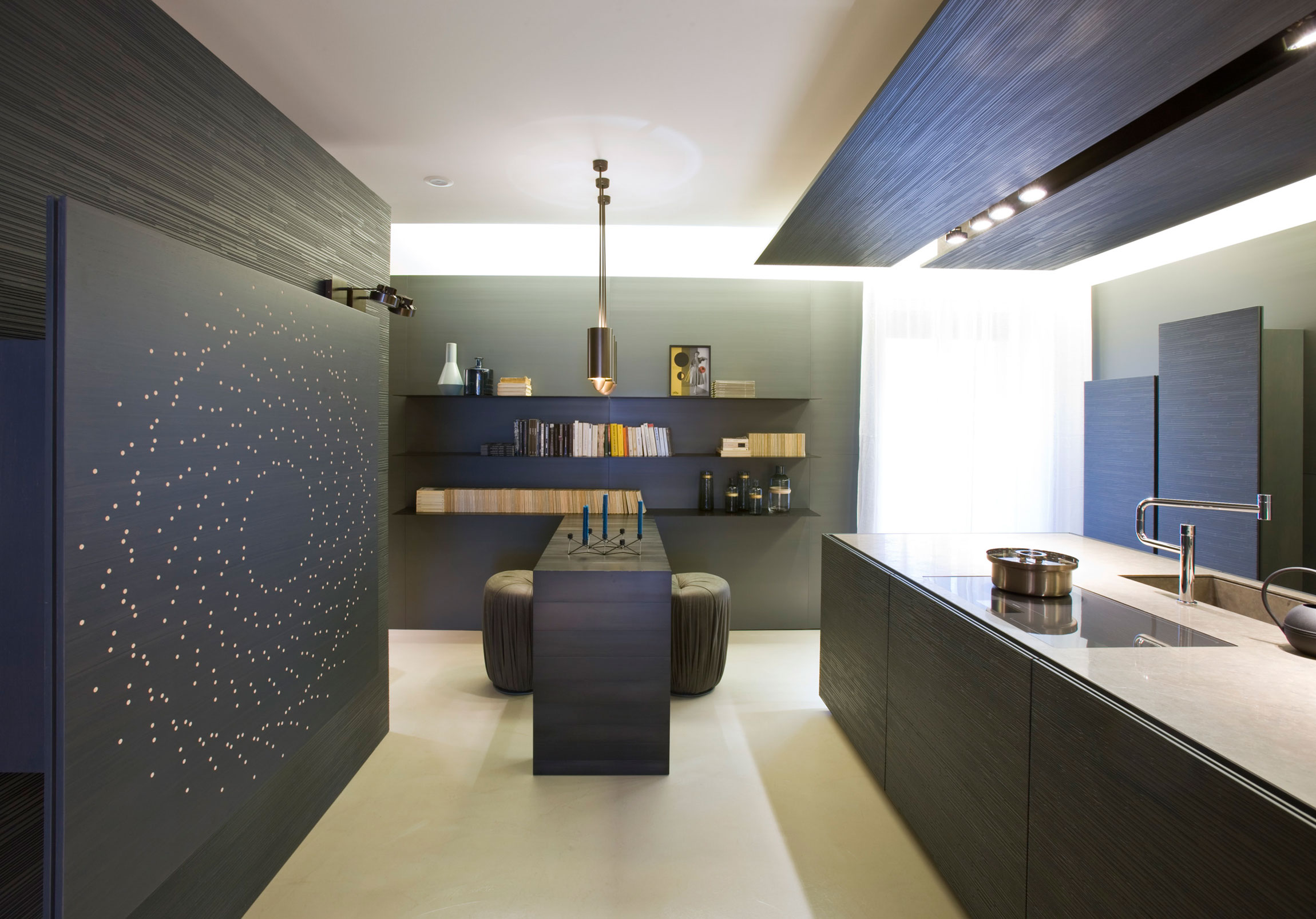 A Warm and Elegant Apartment Brimming with Character and Art in Milan, Italy by Bartoli Design (15)