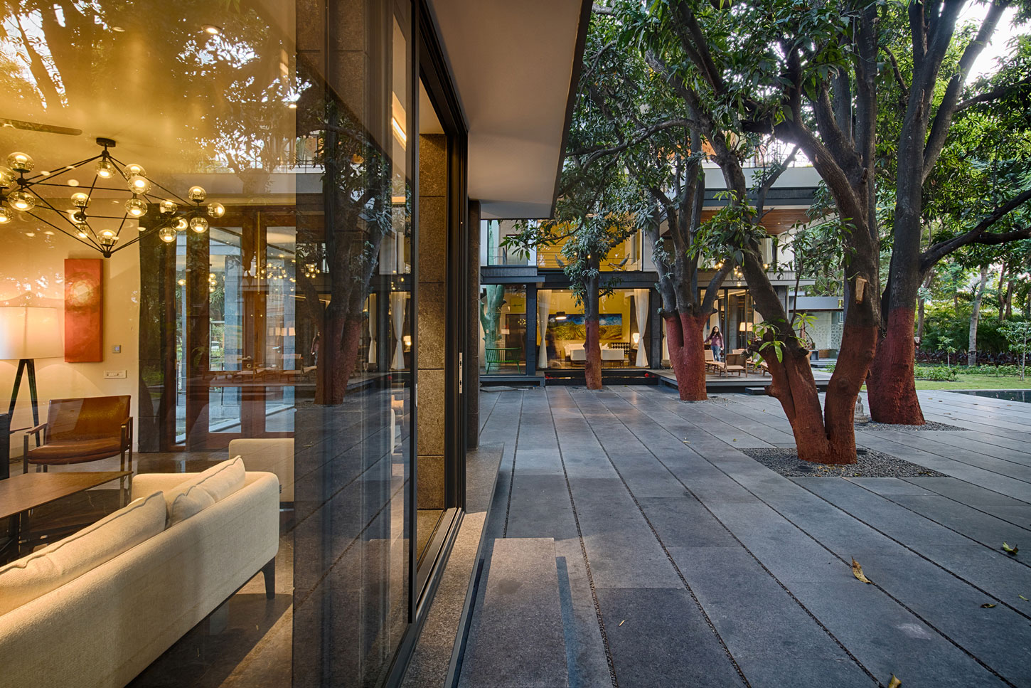 A Warm and Vibrant Home Full of Character and Stunning Views in Bhopal, India by Ujjval Panchal + Kinny Soni (17)