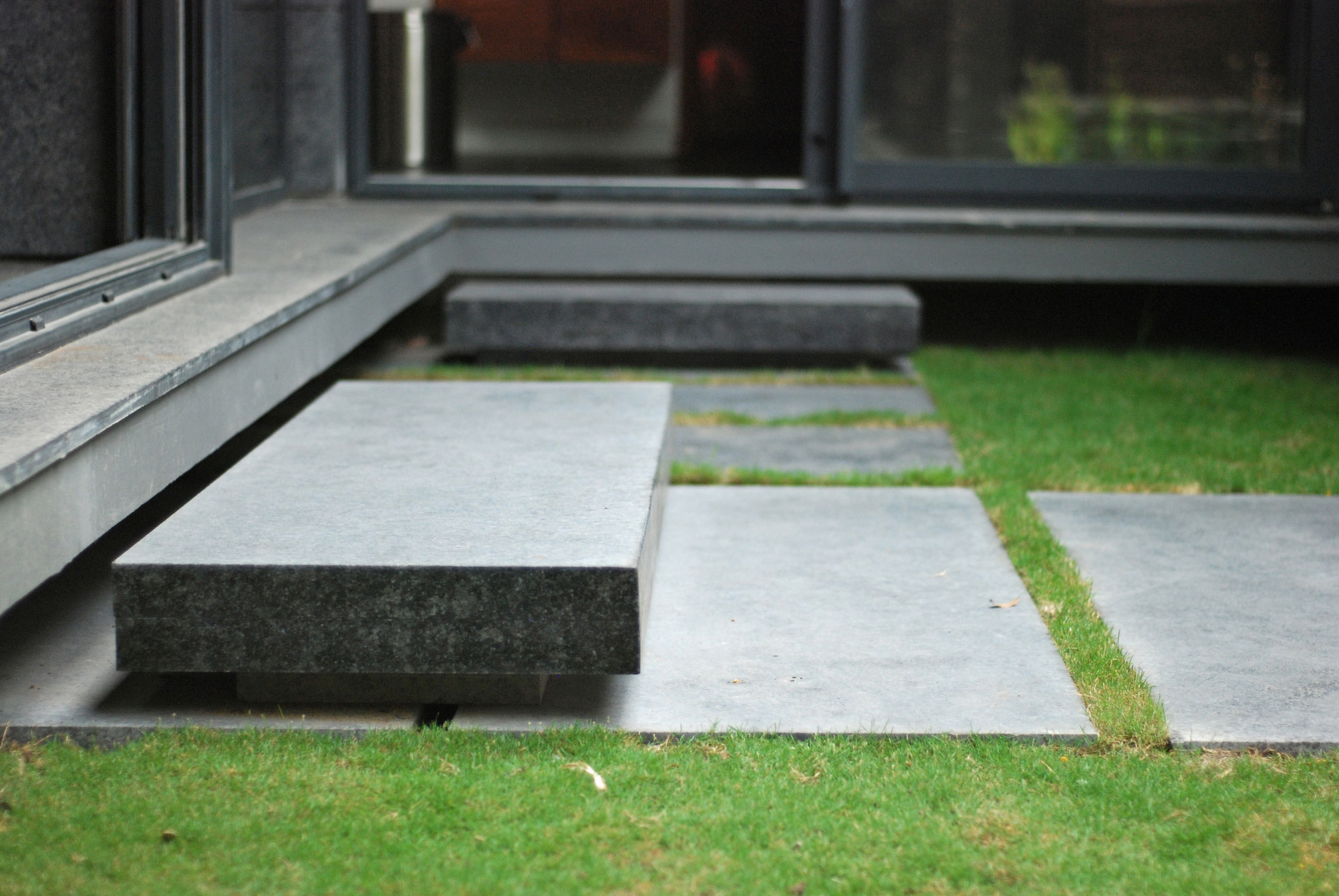 A Warm and Vibrant Home Full of Character and Stunning Views in Bhopal, India by Ujjval Panchal + Kinny Soni (3)