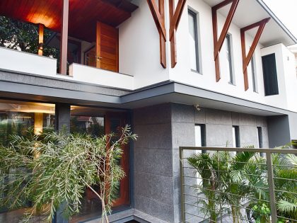 A Warm and Vibrant Home Full of Character and Stunning Views in Bhopal, India by Ujjval Panchal + Kinny Soni (7)