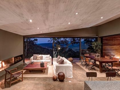 A Weekend Contemporary Home with Polished Steel on the Edge of a Mountain in Tapalpa by Elías Rizo Arquitectos (12)
