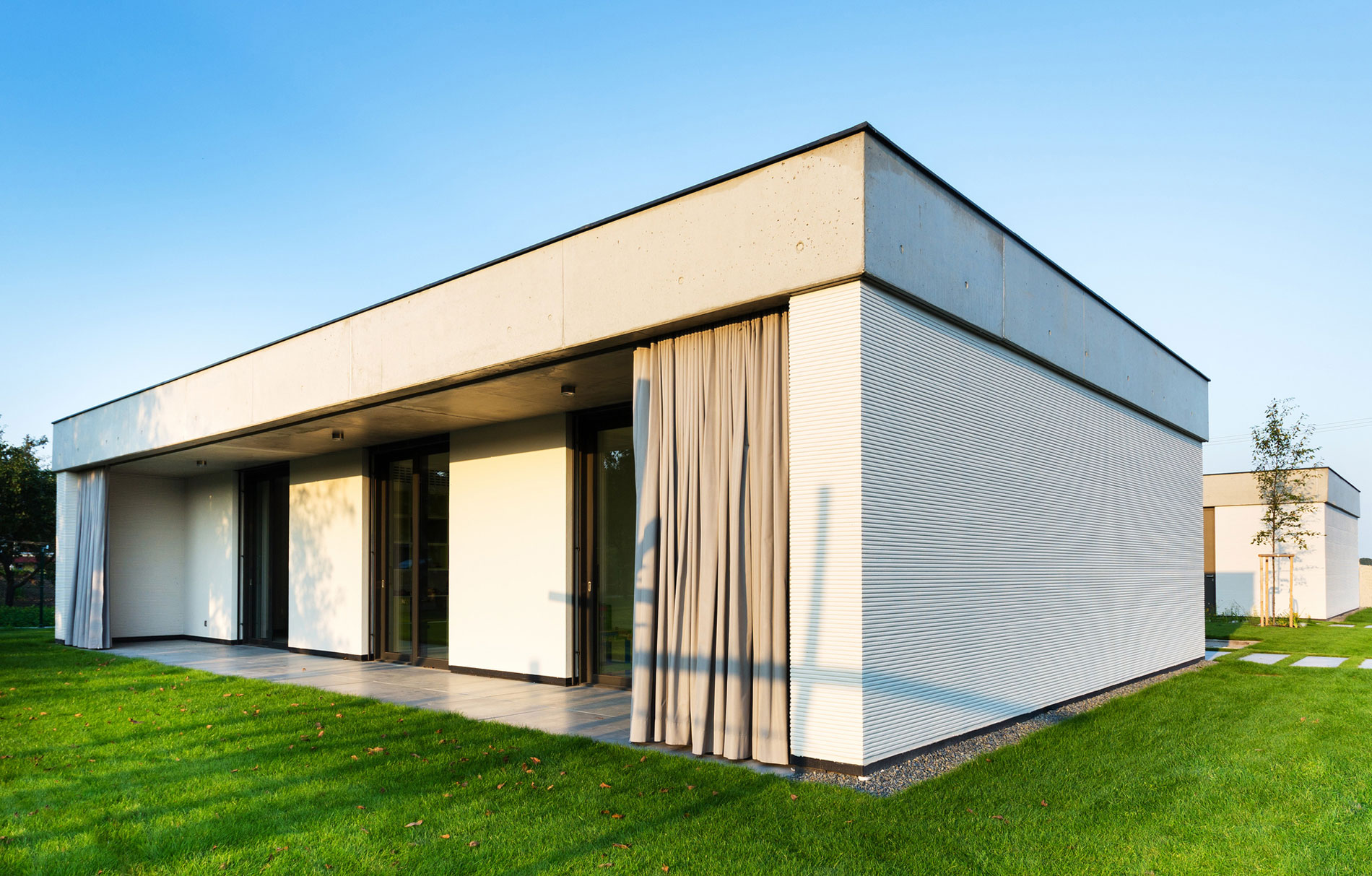 A Wide Contemporary Home with Tons of Clean and Natural Light in Slavonín, Czech Republic by JVArchitekt & KAMKAB!NET (4)