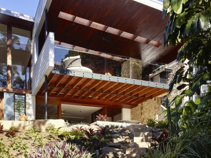 A Stunning Contemporary Home in the Beautiful Forests of Kenmore Hills by Shaun Lockyer Architects (2)