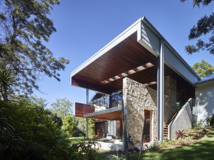 A Stunning Contemporary Home in the Beautiful Forests of Kenmore Hills by Shaun Lockyer Architects (3)