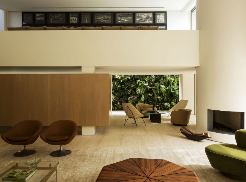 An 80s Home Turned into a Luminous and Functional House in São Paulo by Studio Arthur Casas (4)