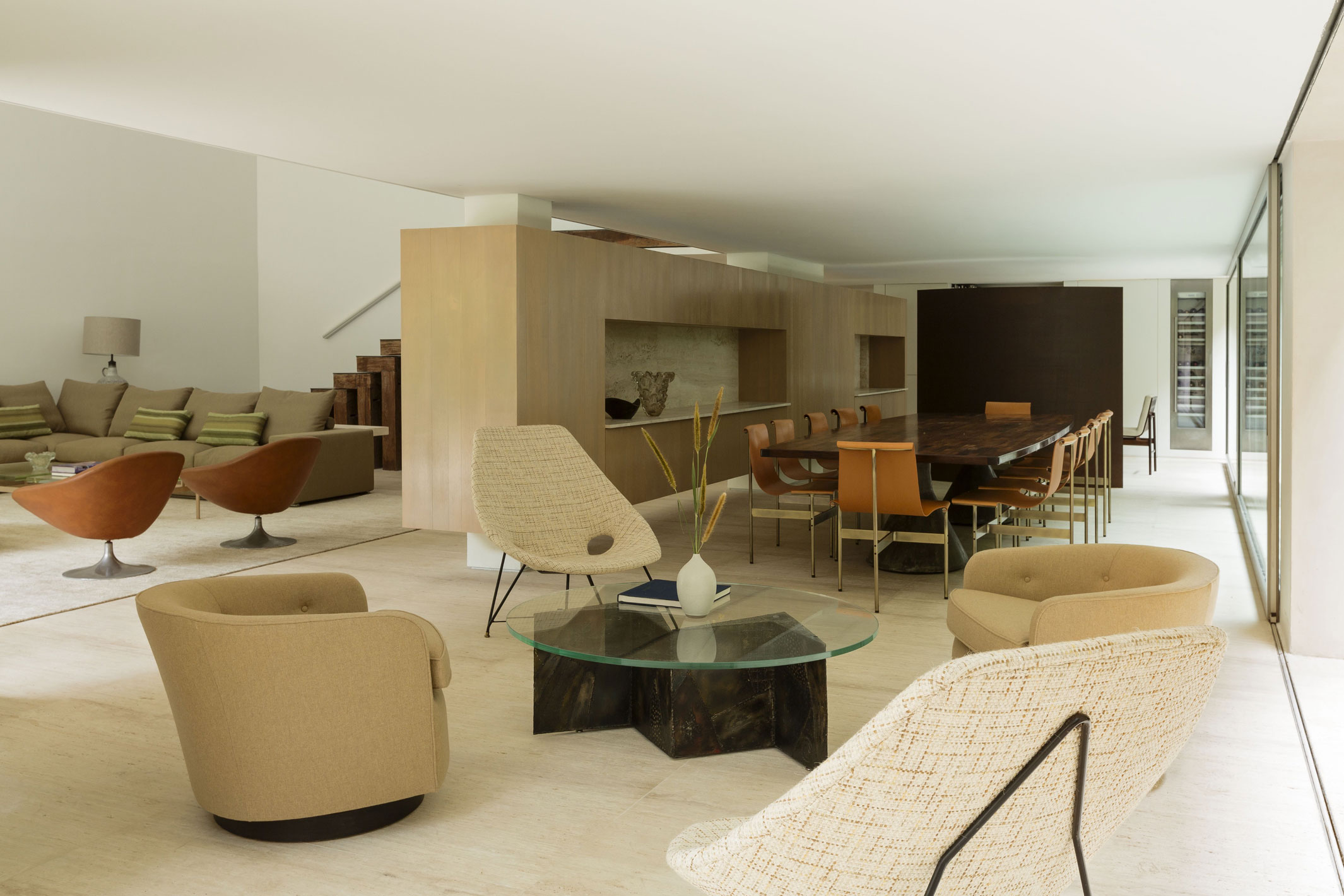 An 80s Home Turned into a Luminous and Functional House in São Paulo by Studio Arthur Casas (5)