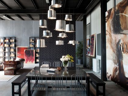 An Eclectic and Stylish Apartment Wrapped on Dark and Dramatic Color in Milan by Silvio Stefani (1)