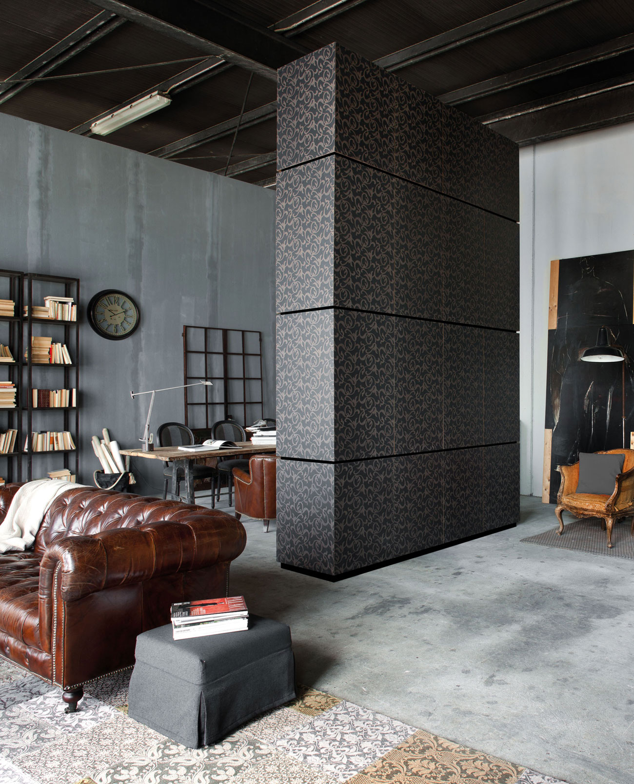 An Eclectic and Stylish Apartment Wrapped on Dark and Dramatic Color in Milan by Silvio Stefani (10)