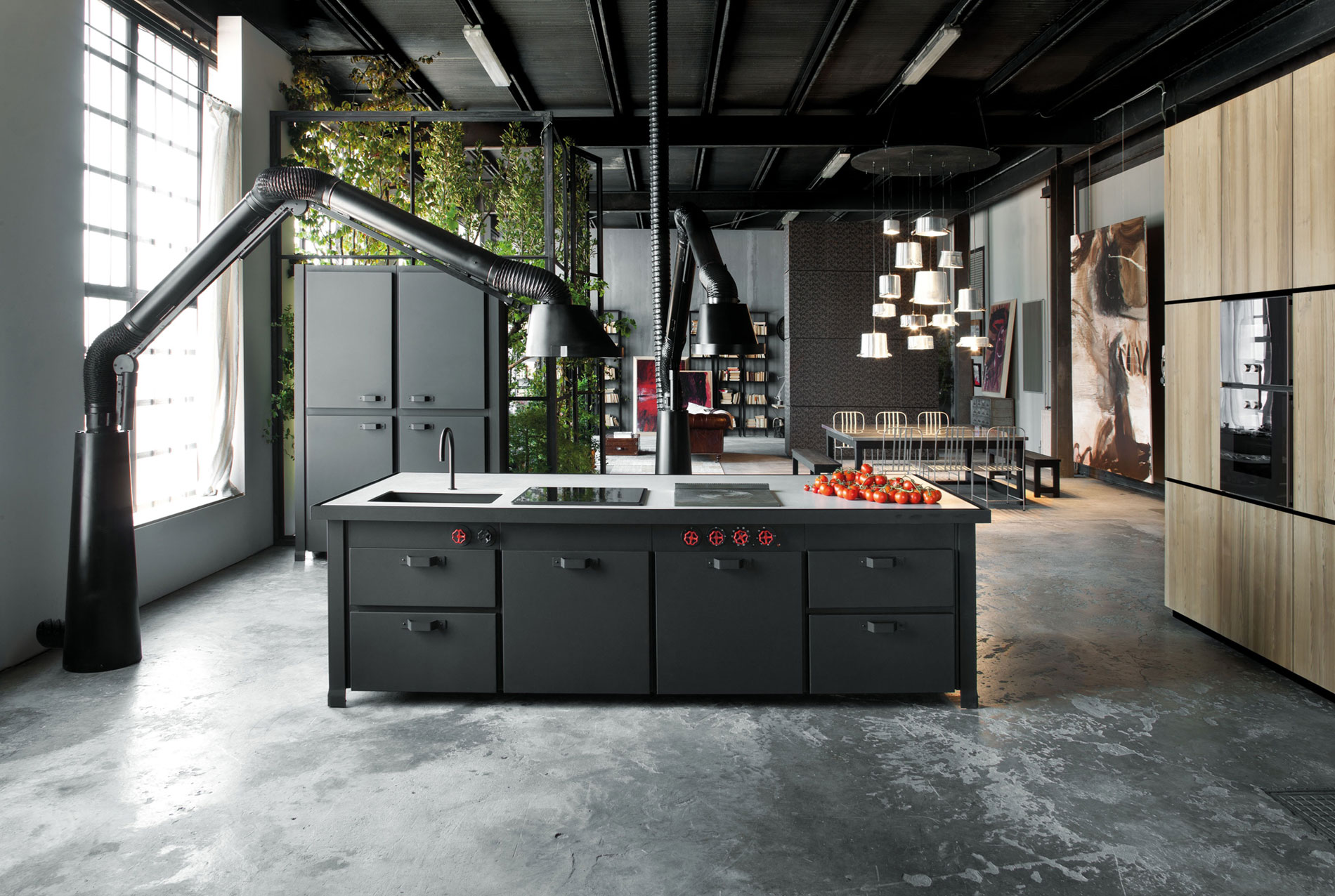 An Eclectic and Stylish Apartment Wrapped on Dark and Dramatic Color in Milan by Silvio Stefani (4)