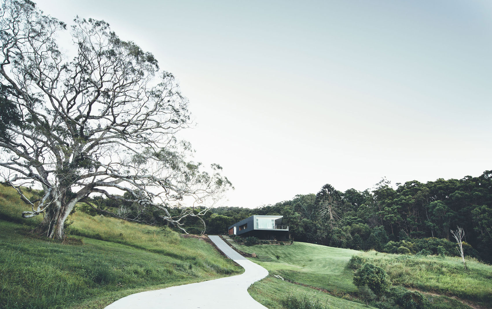 An Eco-Friendly Contemporary Home on the Sunshine Coast, Queensland by Teeland Architects (1)