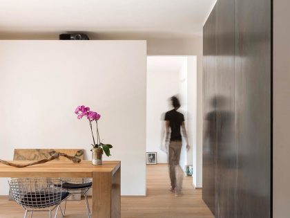 An Elegant Apartment Dominated by Shades of Gray and White Colors by Luca Compri (13)