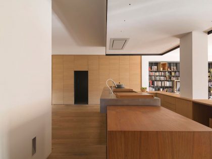 An Elegant Apartment Dominated by Shades of Gray and White Colors by Luca Compri (9)