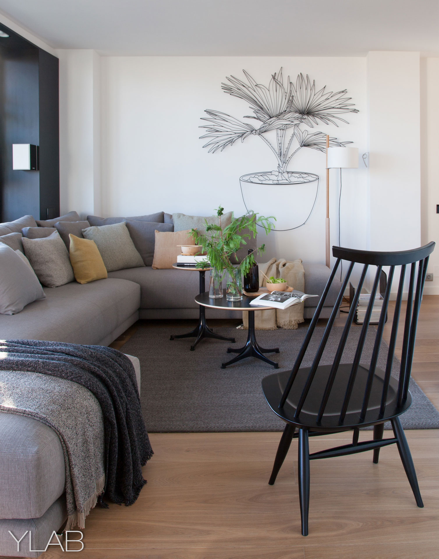 An Elegant Contemporary Home in the Suburbs of Barcelona by YLAB Arquitectos (2)