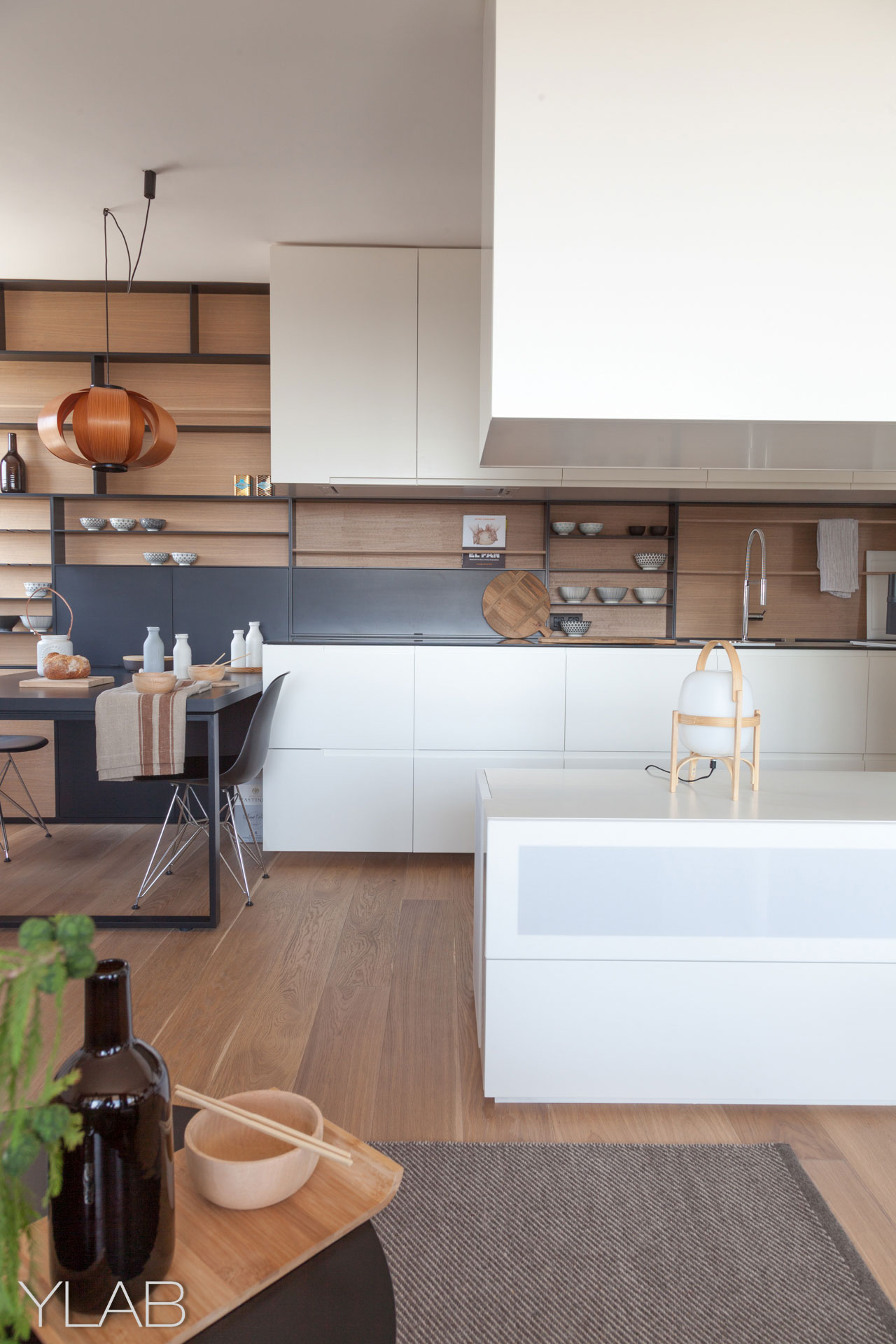 An Elegant Contemporary Home in the Suburbs of Barcelona by YLAB Arquitectos (4)