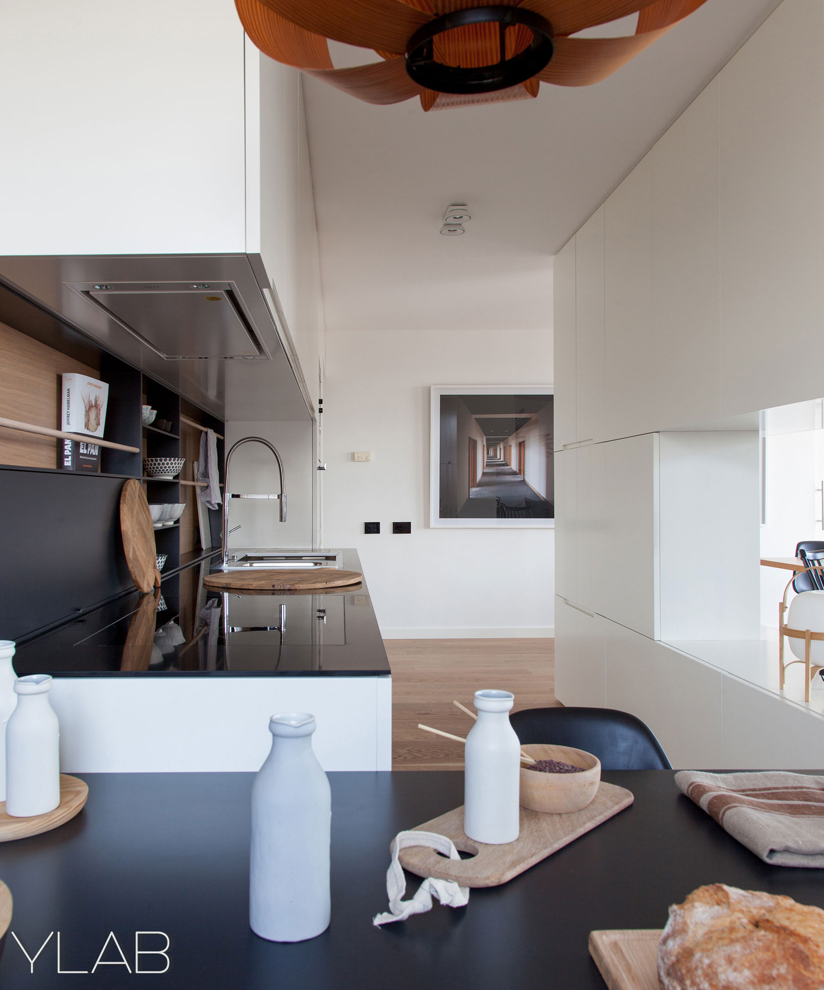 An Elegant Contemporary Home in the Suburbs of Barcelona by YLAB Arquitectos (6)