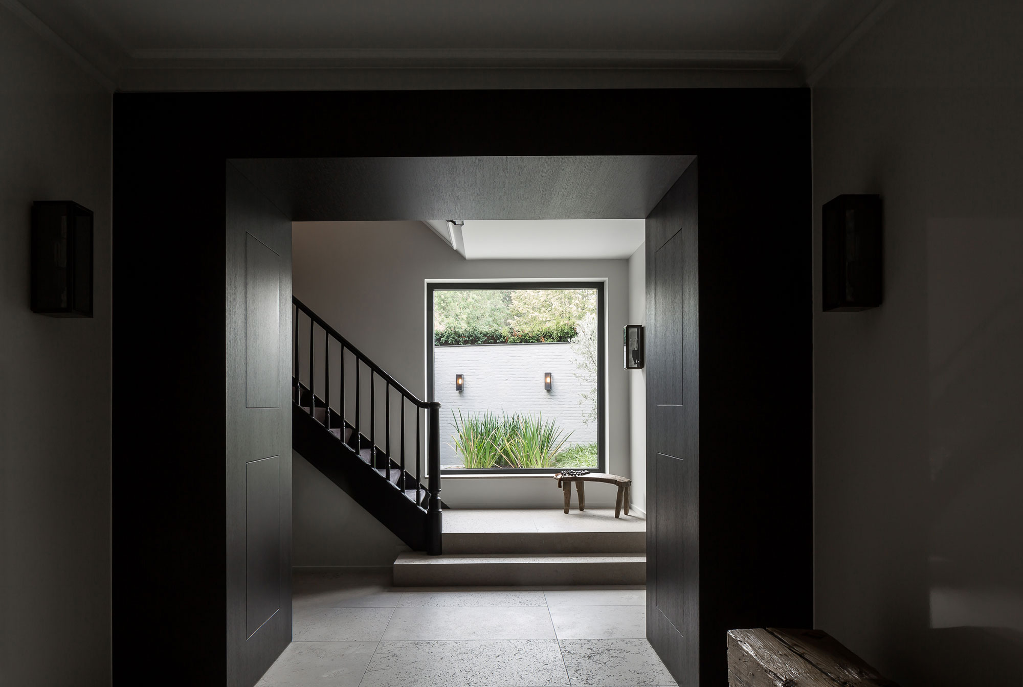 An Elegant Contemporary Home with Earthy and Masculine Interiors in Belgium by JUMA Architects (20)