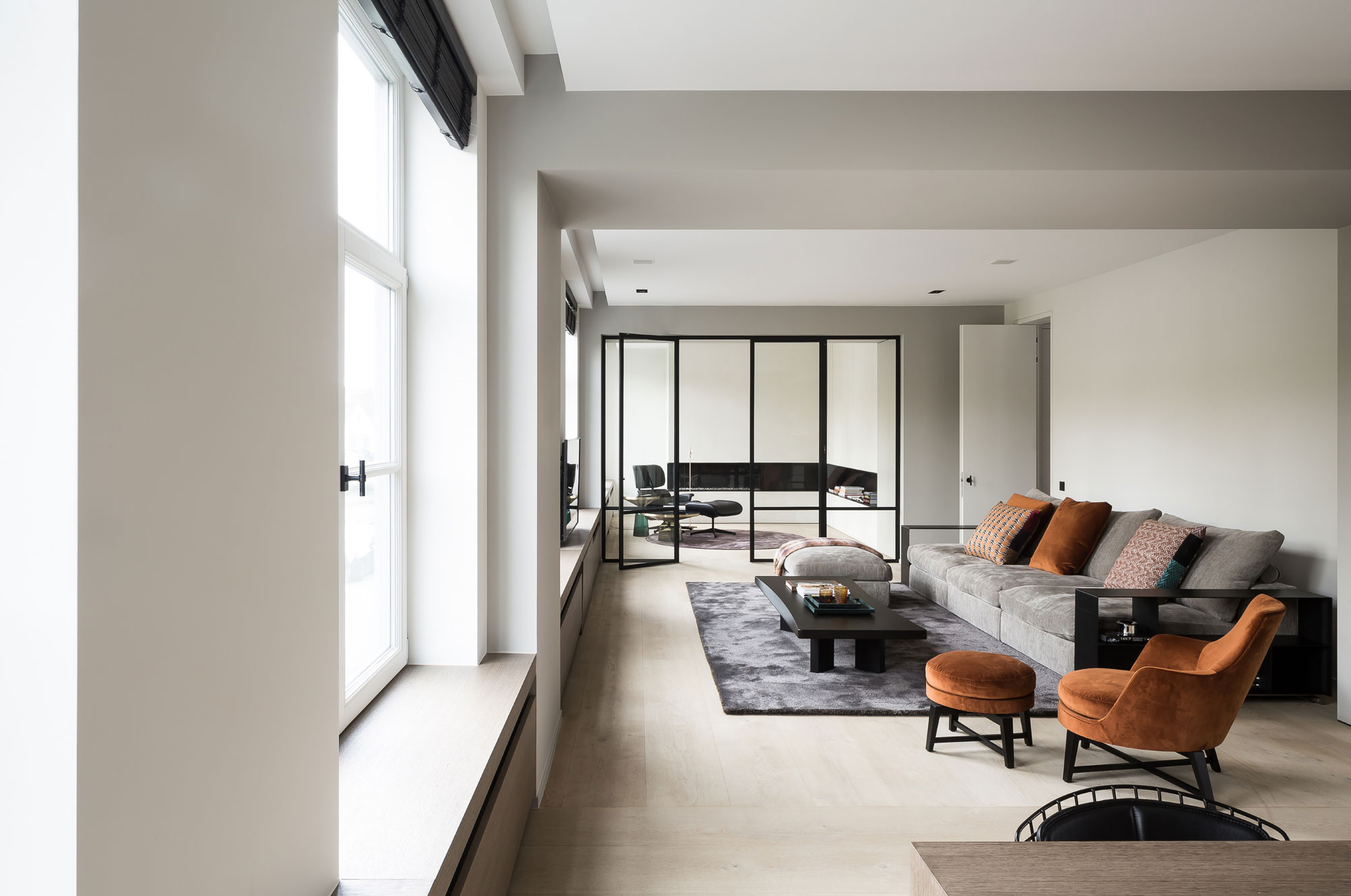 An Elegant Contemporary Home with Earthy and Masculine Interiors in Belgium by JUMA Architects (3)