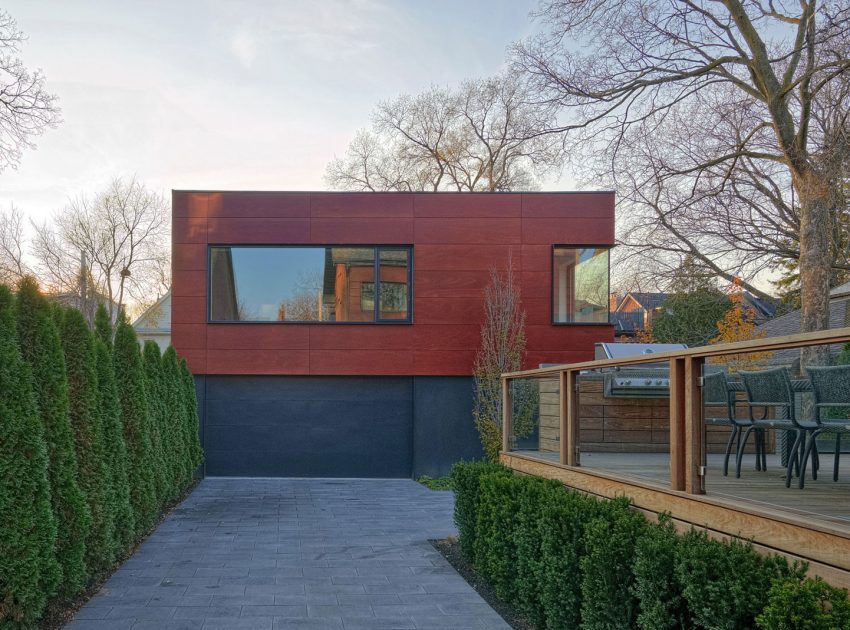 An Elegant Contemporary Home with Lots of Wood in Decor in Toronto by DUBBELDAM Architecture + Design (21)