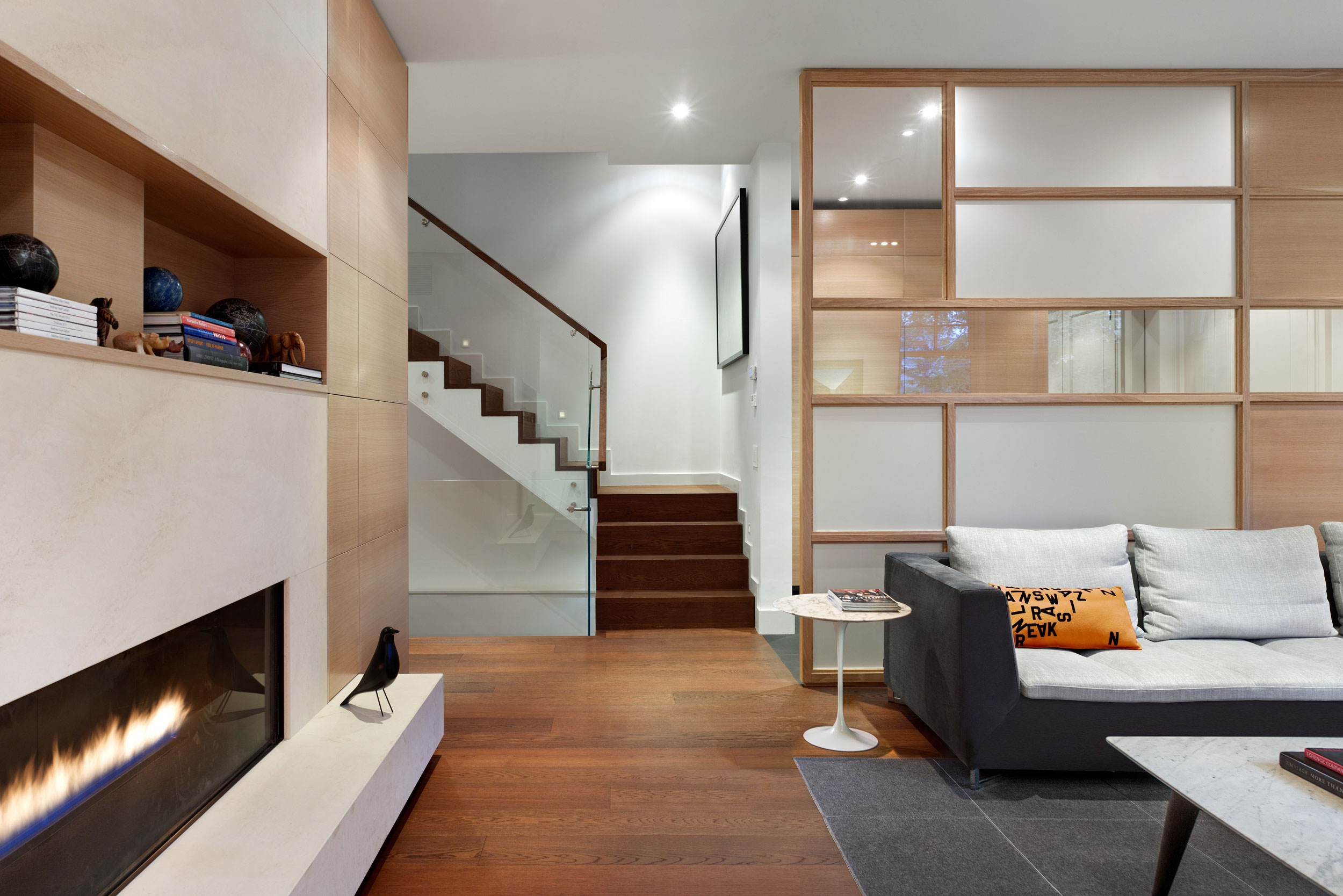 An Elegant Contemporary Home with Lots of Wood in Decor in Toronto by DUBBELDAM Architecture + Design (23)