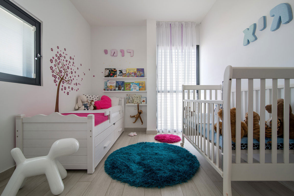 An Elegant Contemporary Home with Luxurious Interiors in Bat Hadar by BLV Design/Architecture (13)