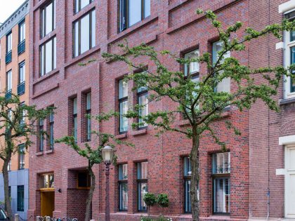 A Sober and Elegant Contemporary Home with Luxury and Chic Interiors in Amsterdam
