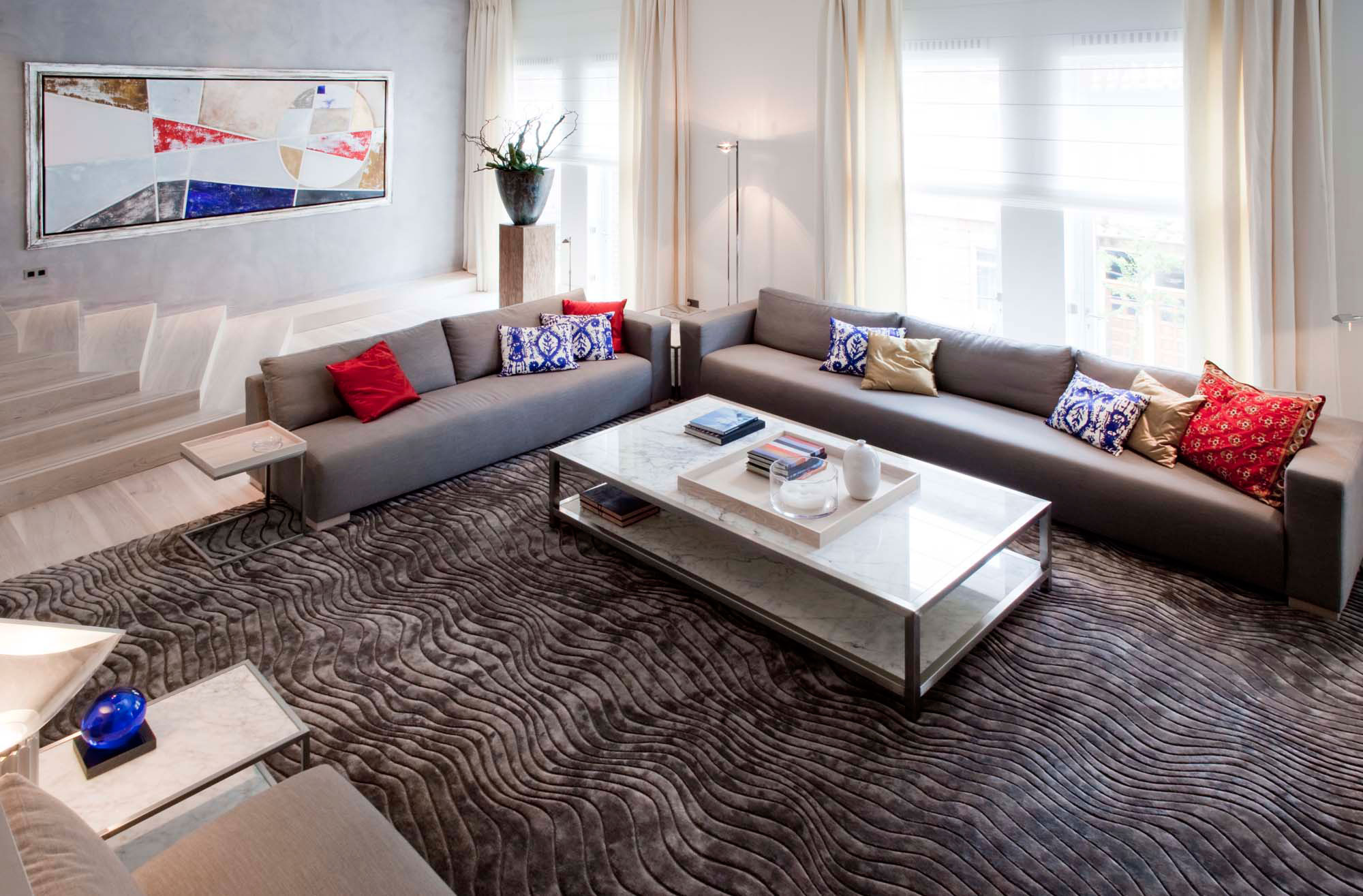 A Sober and Elegant Contemporary Home with Luxury and Chic Interiors in Amsterdam by Essentials Interieur & Roy de Scheemaker (7)