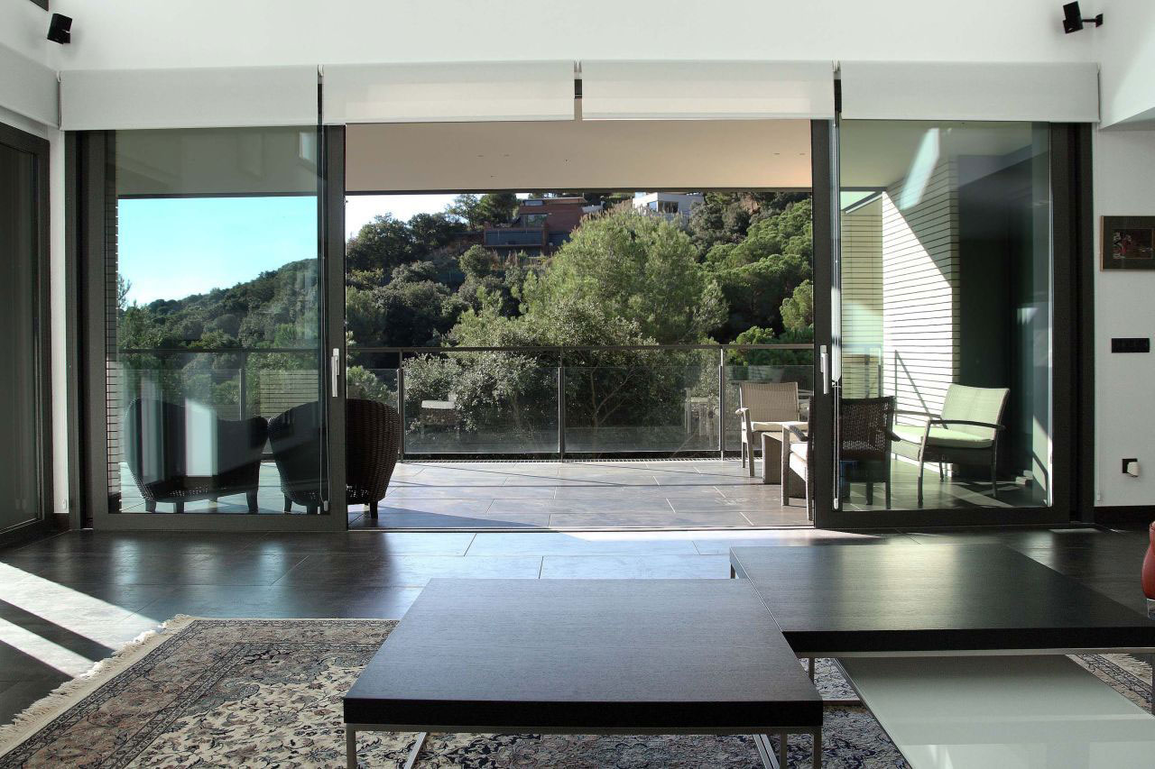 An Elegant Contemporary Home with Stunning Appearance in El Mas Coll by Massimo Mirtolini & Ignacio Salvans & Josep Borras (12)