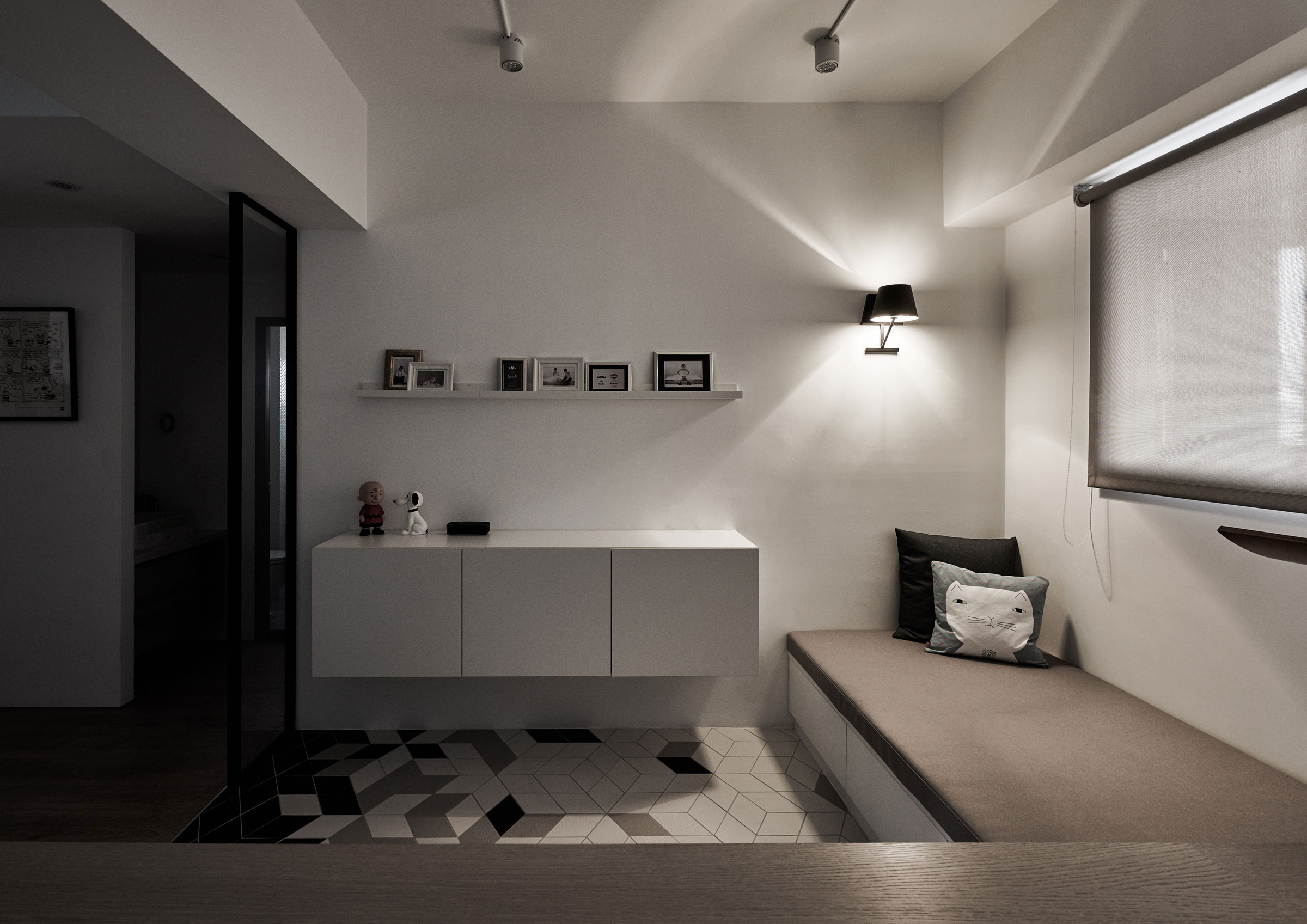 An Elegant Contemporary Home with a Simple and Fresh Interior in Taichung, Taiwan by Z-AXIS DESIGN (17)