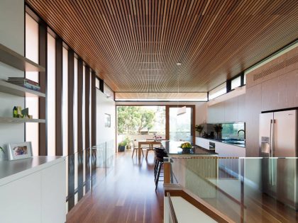 An Elegant Contemporary Home Full of Natural Light and Stunning Features in Manly by Watershed Design (10)