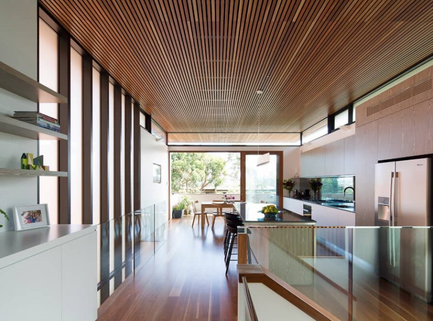 An Elegant Contemporary Home Full of Natural Light and Stunning Features in Manly by Watershed Design (10)