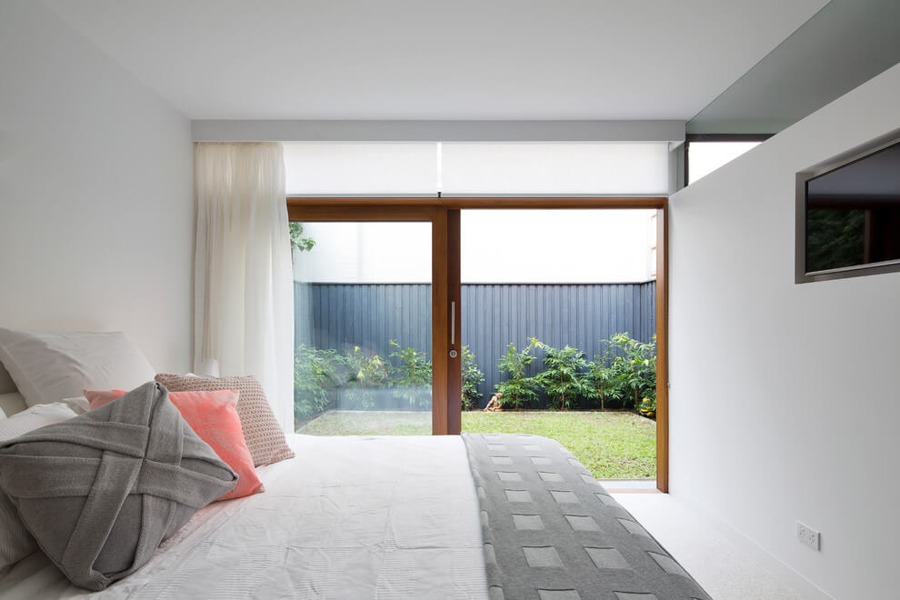 An Elegant Contemporary Home Full of Natural Light and Stunning Features in Manly by Watershed Design (16)