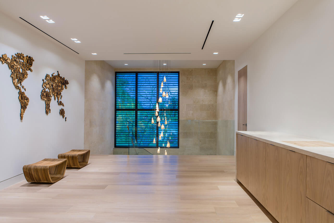 An Elegant Contemporary Two-Storey Home Surrounded by Palm Trees and Ocean in Florida by Kobi Karp (20)