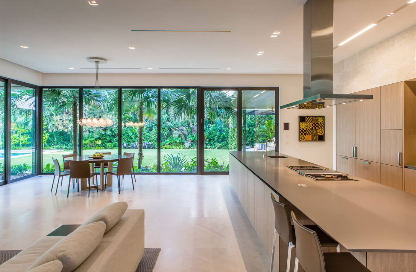 An Elegant Contemporary Two-Storey Home Surrounded by Palm Trees and Ocean in Florida by Kobi Karp (9)