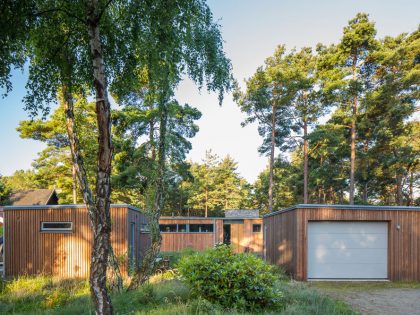 An Elegant Contemporary Villa Surrounded by Tall Pine Trees in Höllviken, Sweden by Johan Sundberg (1)