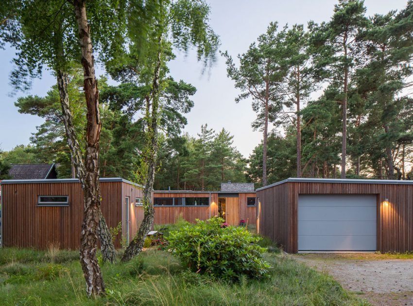 An Elegant Contemporary Villa Surrounded by Tall Pine Trees in Höllviken, Sweden by Johan Sundberg (15)