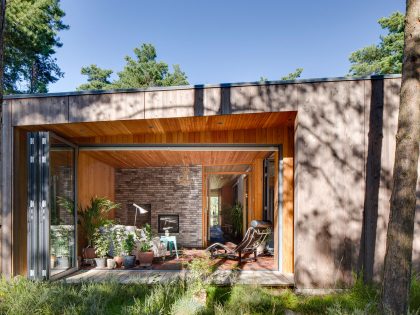 An Elegant Contemporary Villa Surrounded by Tall Pine Trees in Höllviken, Sweden by Johan Sundberg (6)