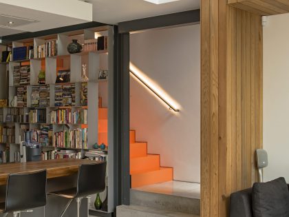 An Elegant Contemporary House for a Couple of Book Lovers in London, England by SHH Architects (19)