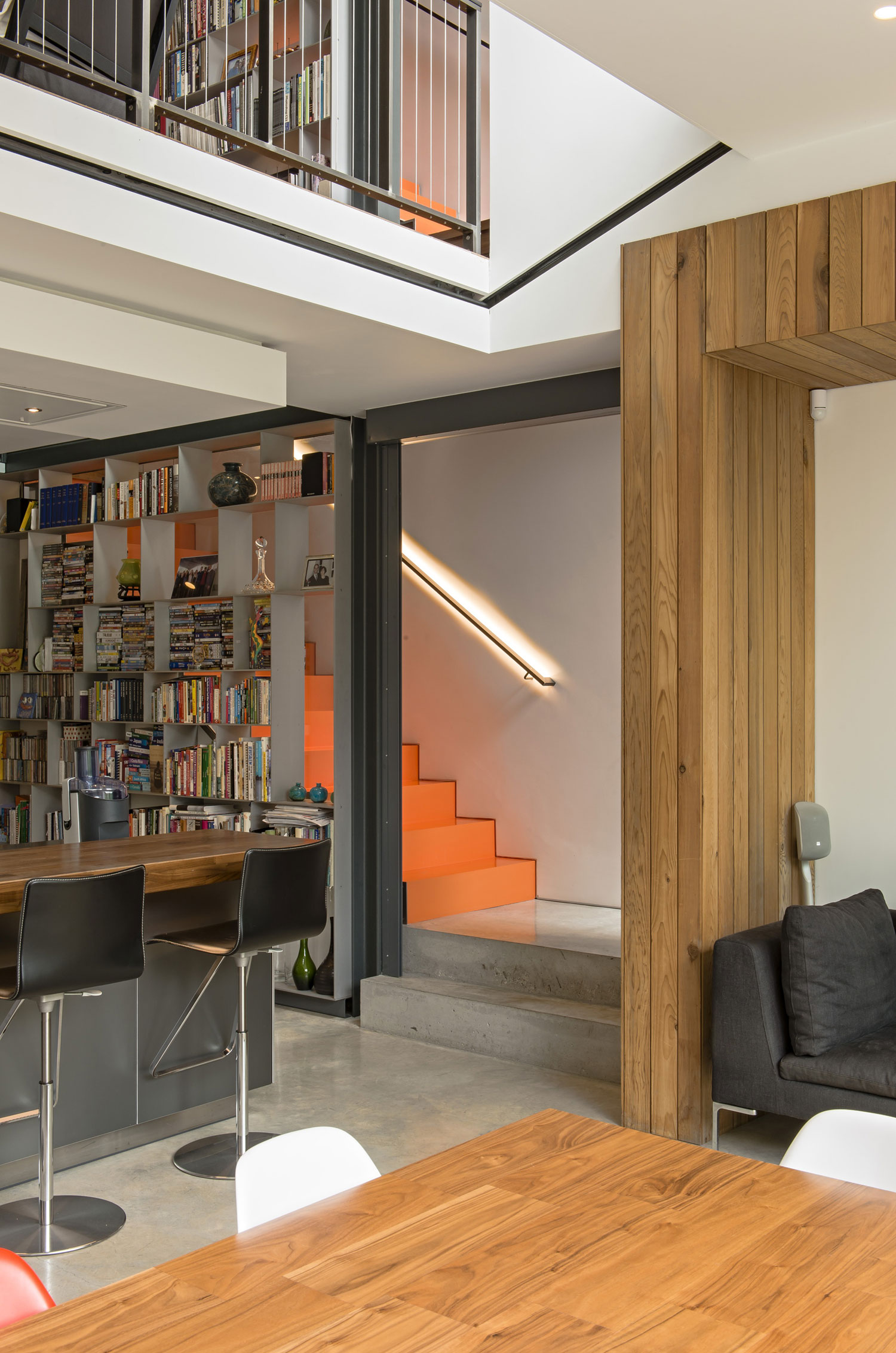 An Elegant Contemporary House for a Couple of Book Lovers in London, England by SHH Architects (19)