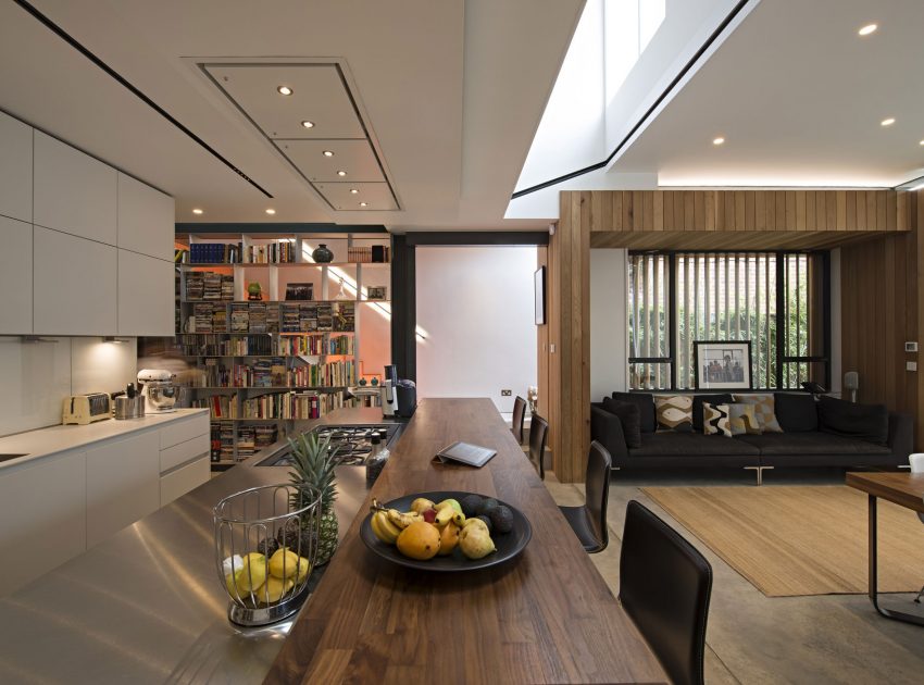 An Elegant Contemporary House for a Couple of Book Lovers in London, England by SHH Architects (20)