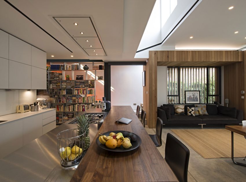 An Elegant Contemporary House for a Couple of Book Lovers in London, England by SHH Architects (20)