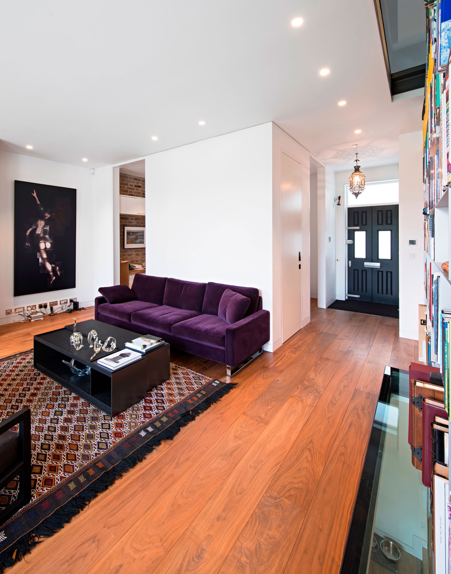 An Elegant Contemporary House for a Couple of Book Lovers in London, England by SHH Architects (3)