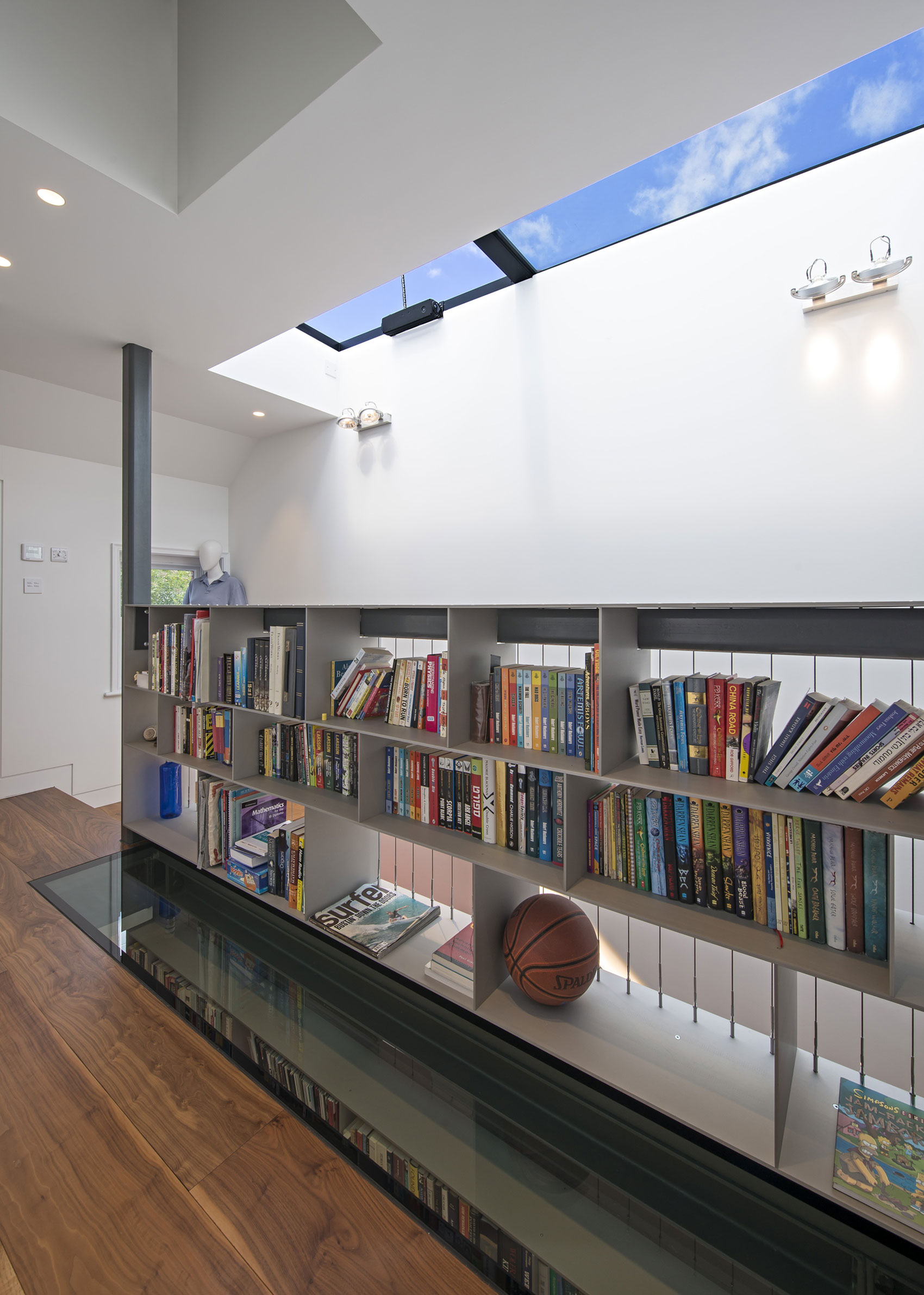 An Elegant Contemporary House for a Couple of Book Lovers in London, England by SHH Architects (34)