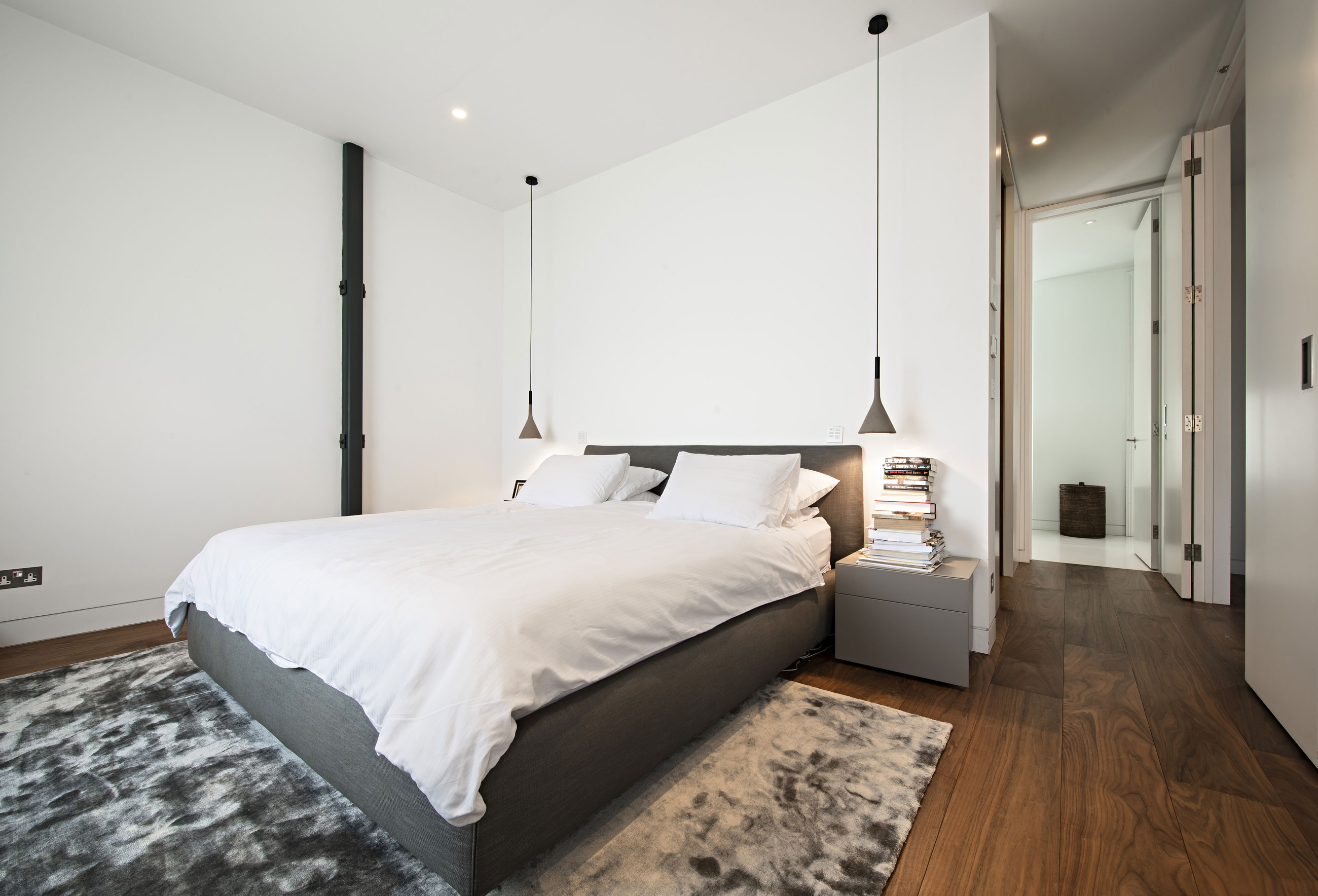 An Elegant Contemporary House for a Couple of Book Lovers in London, England by SHH Architects (35)