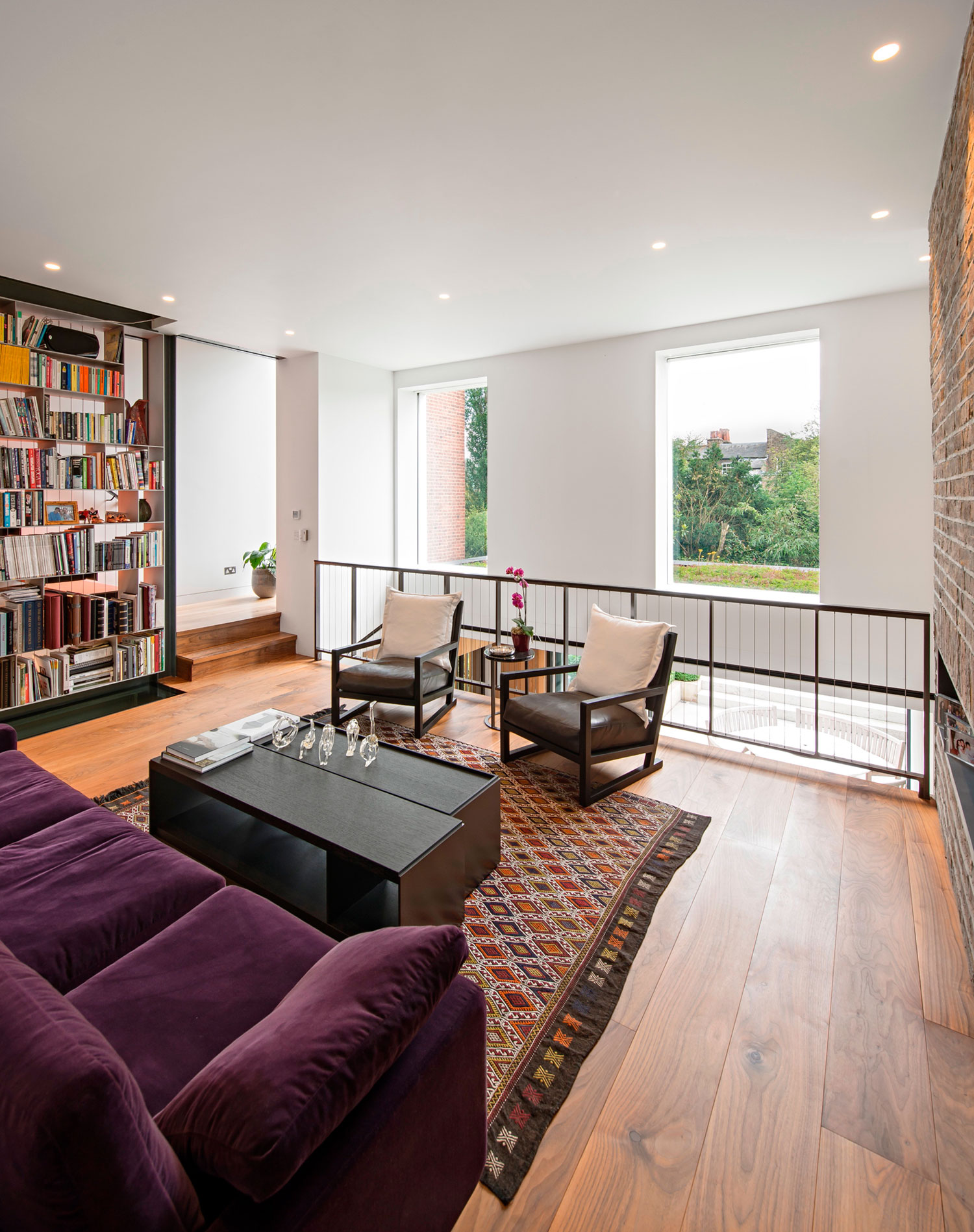 An Elegant Contemporary House for a Couple of Book Lovers in London, England by SHH Architects (6)