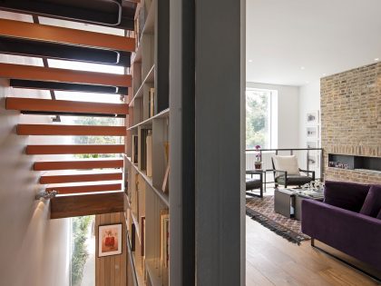 An Elegant Contemporary House for a Couple of Book Lovers in London, England by SHH Architects (7)