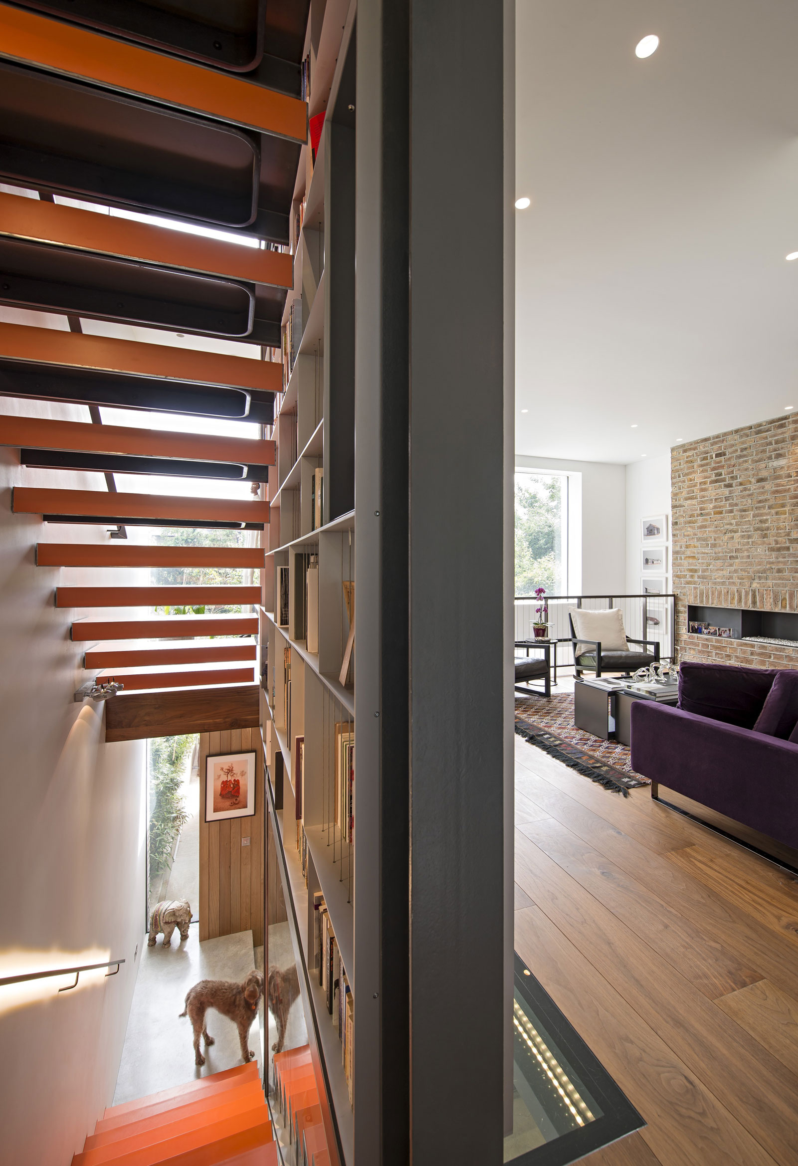 An Elegant Contemporary House for a Couple of Book Lovers in London, England by SHH Architects (7)